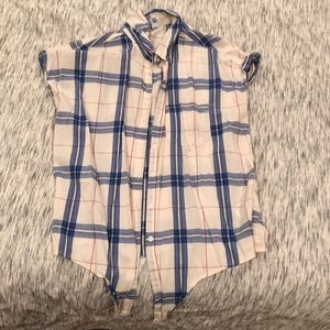 Old navy short sleeve plaid button down- bottom ties together